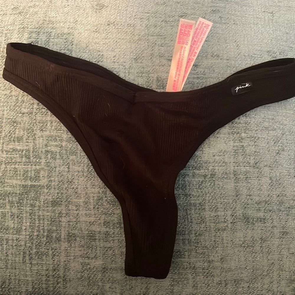 Sm VS thong